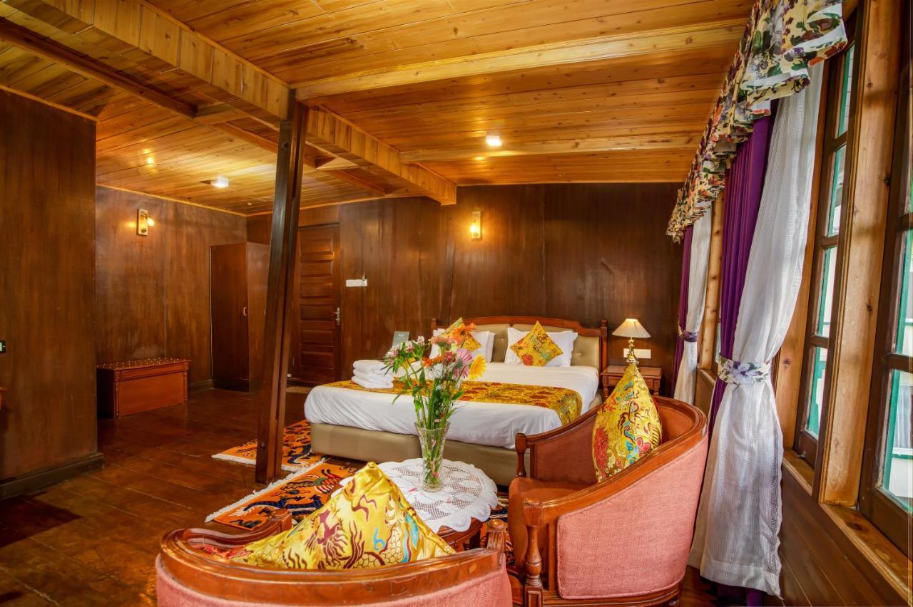 Muscatel Himalayan Resort - 400 Mts From Mall Road ดาร์จีลิง ภายนอก รูปภาพ