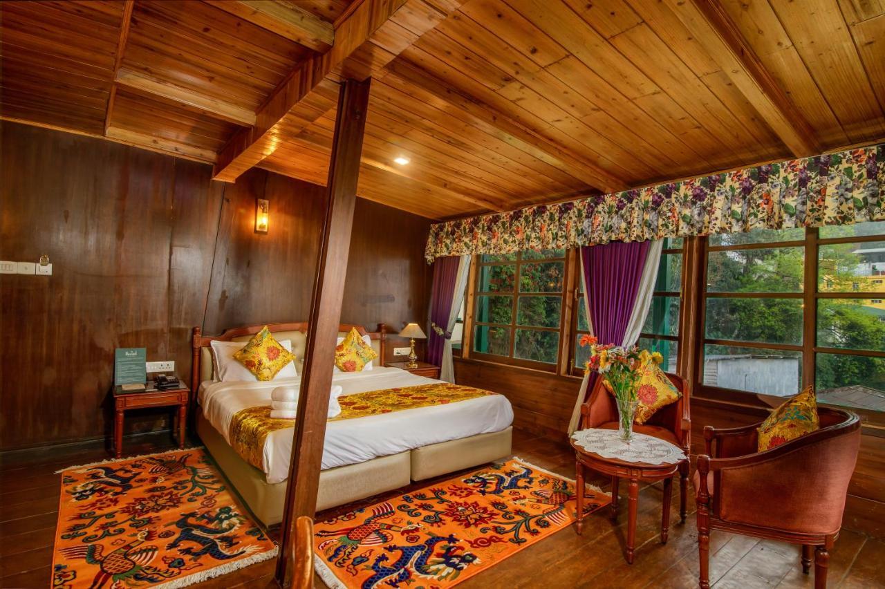Muscatel Himalayan Resort - 400 Mts From Mall Road ดาร์จีลิง ภายนอก รูปภาพ