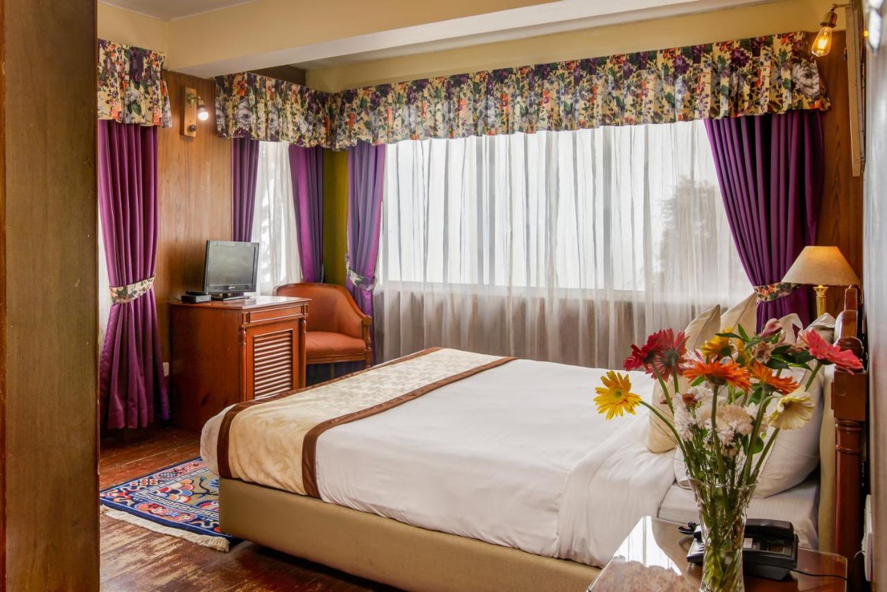 Muscatel Himalayan Resort - 400 Mts From Mall Road ดาร์จีลิง ภายนอก รูปภาพ