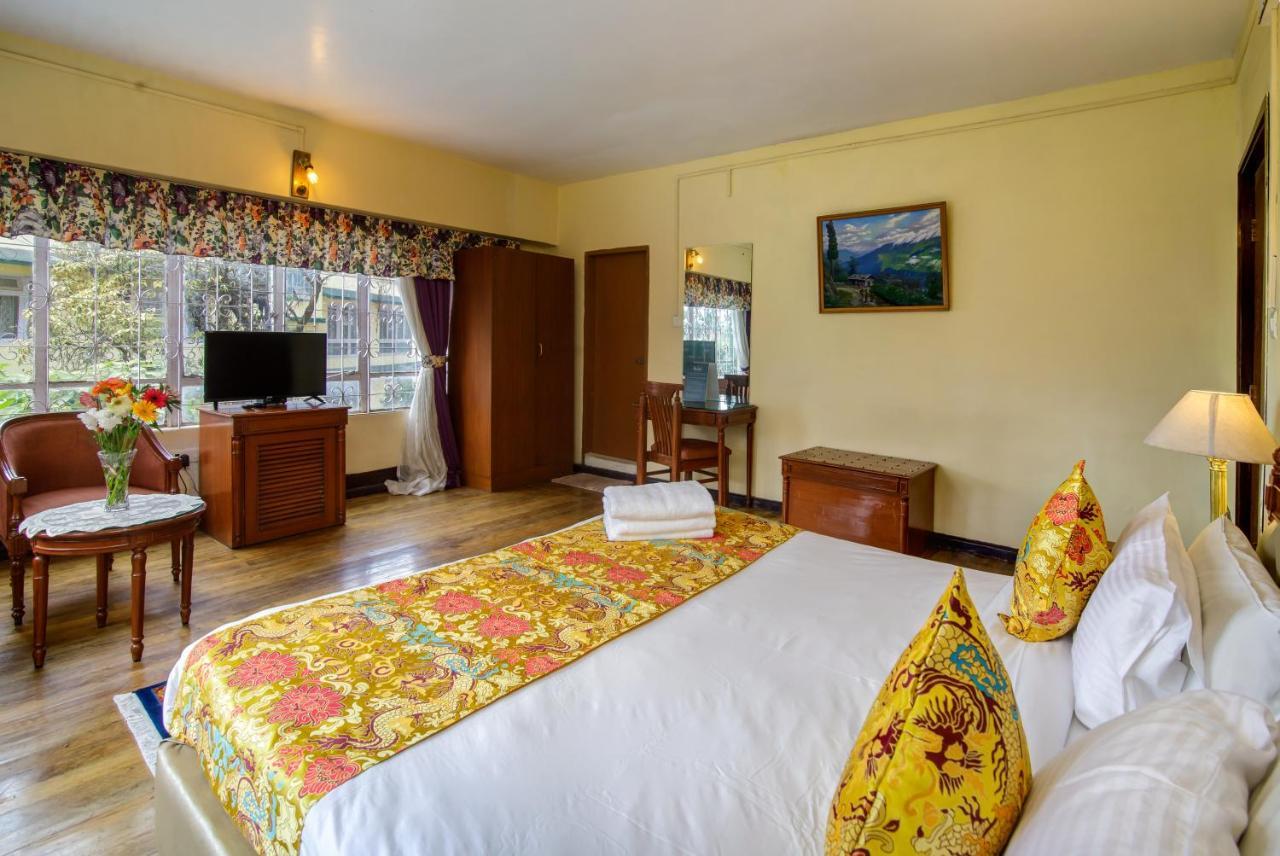 Muscatel Himalayan Resort - 400 Mts From Mall Road ดาร์จีลิง ภายนอก รูปภาพ